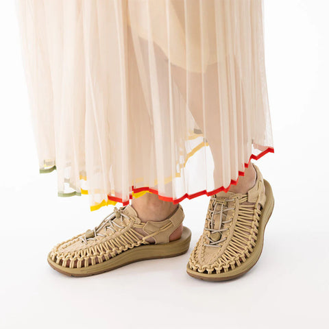 Women's UNEEK Sneaker