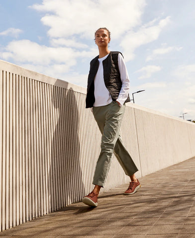 Women's KNX Leather Sneaker